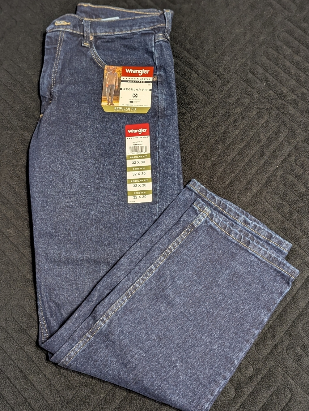 NWT  Wrangler Men's Five Star Heritage Relaxed Fit Blue Jeans Size 32 X 30 Denim